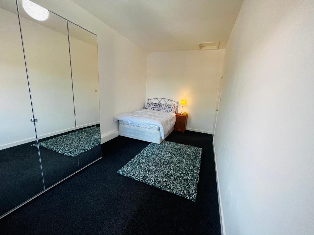 Liberty Inn Room With Sharing Toilet And Kitchen Liverpool Kültér fotó