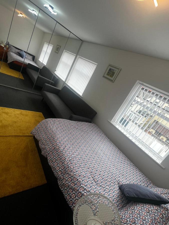 Liberty Inn Room With Sharing Toilet And Kitchen Liverpool Kültér fotó